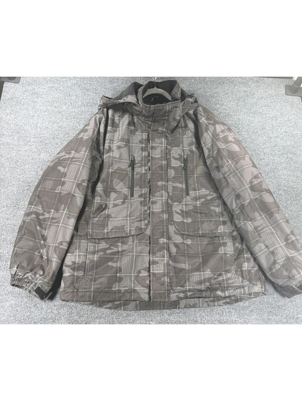 Nordic Track Ski and Snowboard Gray Camo Full Zip Jacket - Men's XL